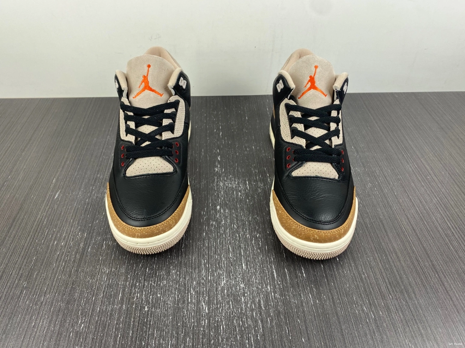 Jordan CT8532-008 Air Desert Cement 3 0315